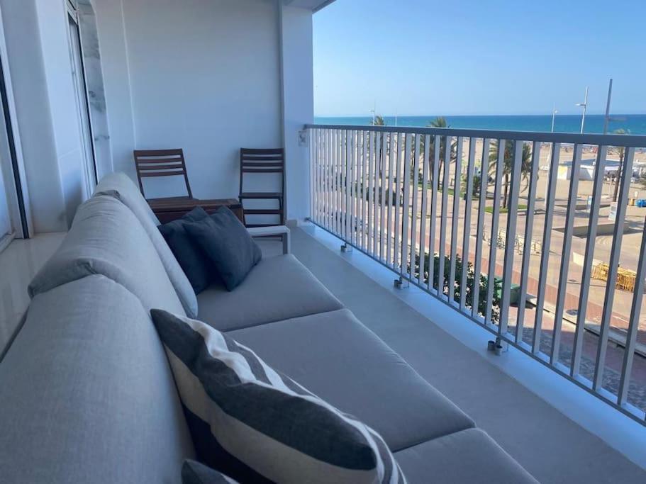 Apartamento 1ª Linea De Playa - Con Piscina Y Parking Playa de Gandia Εξωτερικό φωτογραφία