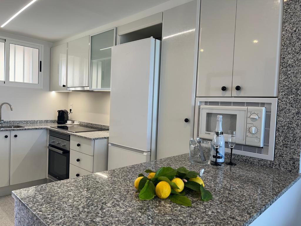 Apartamento 1ª Linea De Playa - Con Piscina Y Parking Playa de Gandia Εξωτερικό φωτογραφία